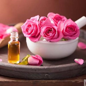 روغن‌های گیاهی لازم برای پوست در زمستان